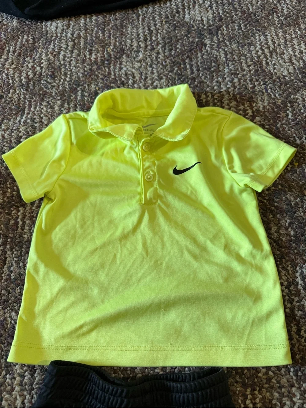 Nike Neon Yellow Polo and Black Athletic Shorts Set - Picture 5 of 5